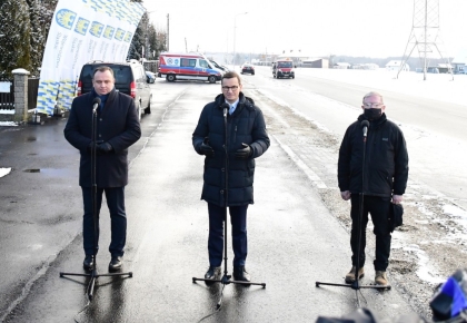 16 km nowego odcinka drogi wojewódzkiej 933 już oddanych do użytku