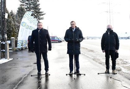 16 km nowego odcinka drogi wojewódzkiej 933 już oddanych do użytku