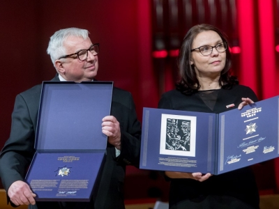 WRĘCZONO GWIAZDY GÓRNOŚLĄSKIE NAWIĄZUJĄCE DO HISTORYCZNEGO ODZNACZENIA Z CZASÓW II RZECZPOSPOLITEJ