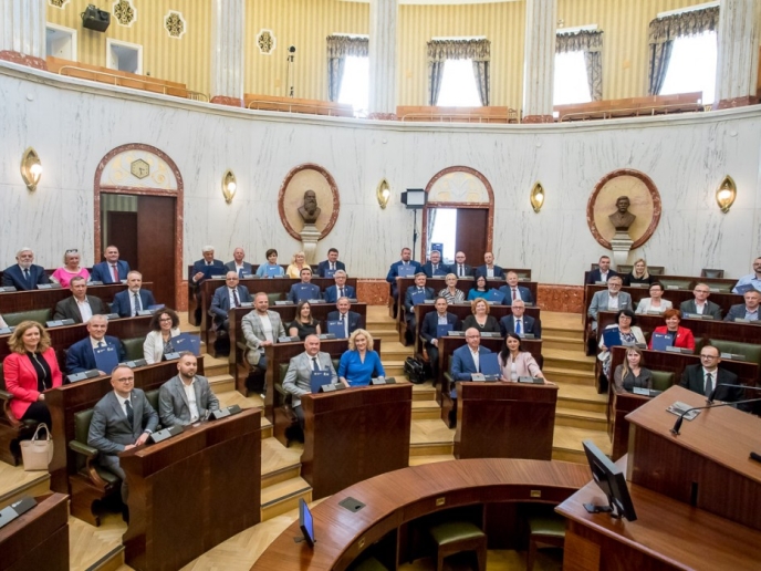 Są pieniądze na drogi dla 49 gmin wojewódzwa śląskiego. To 11,5 mln zł!